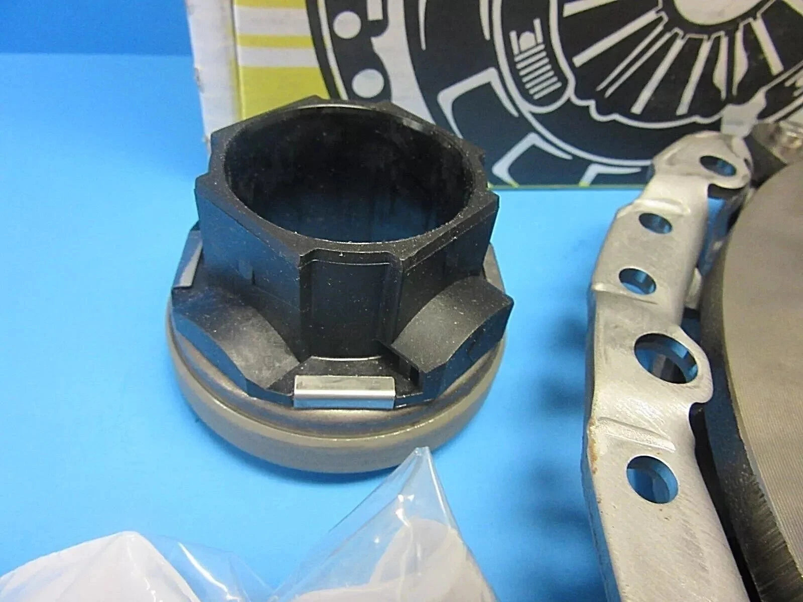 Clutch Kit LUK BMW OEM# 21207587368 128i 325Ci 325i 328i 328i xDrive 528i Z4 SMG