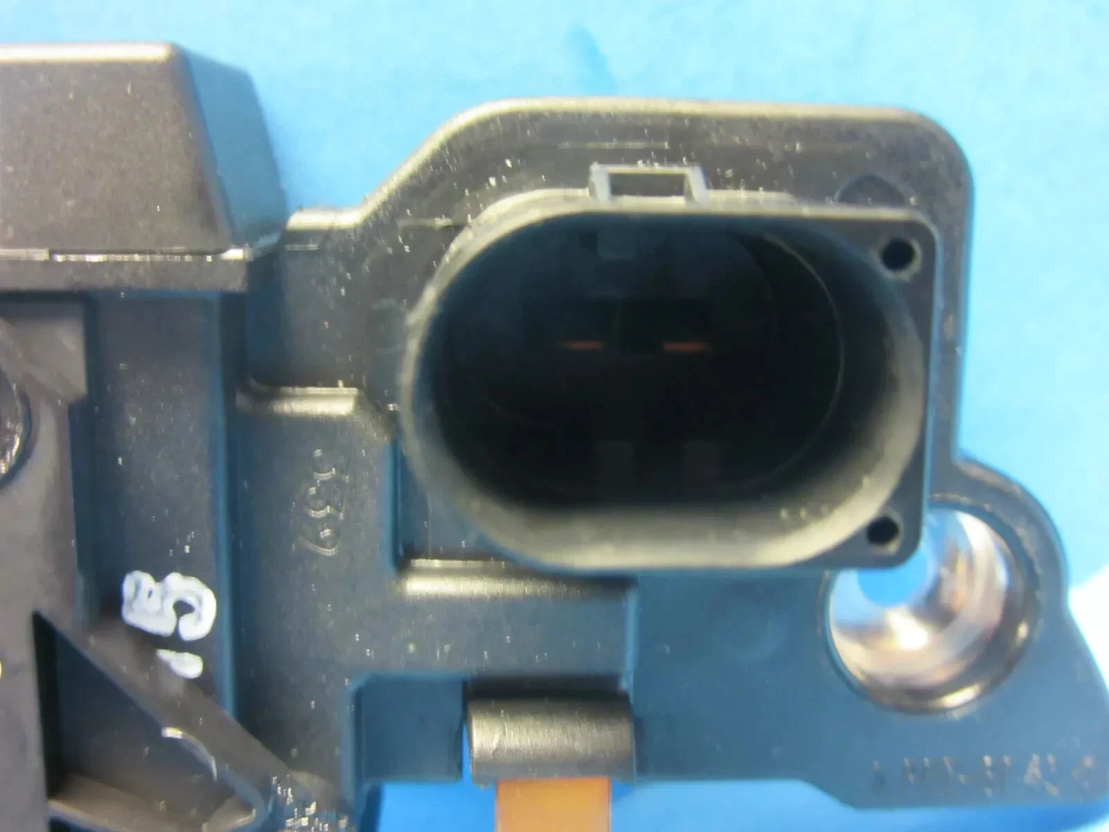 Voltage Regulator Genuine BOSCH F00M144146 for Mercedes OEM # 0031546506